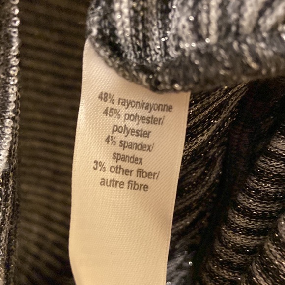 Maurices Metallic Side Ruching Top 27”ptp - Picture 5 of 6